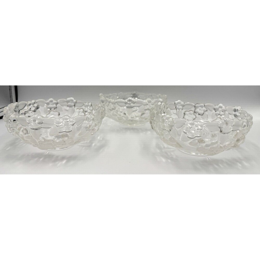 Mikasa Crystal Carmen 3 Clear Round Fruit Salad Bowls 5" Flowers Frosted Leaves